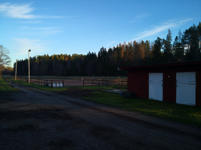 Boxplatser finnes utanför Norrtälje med fullservice